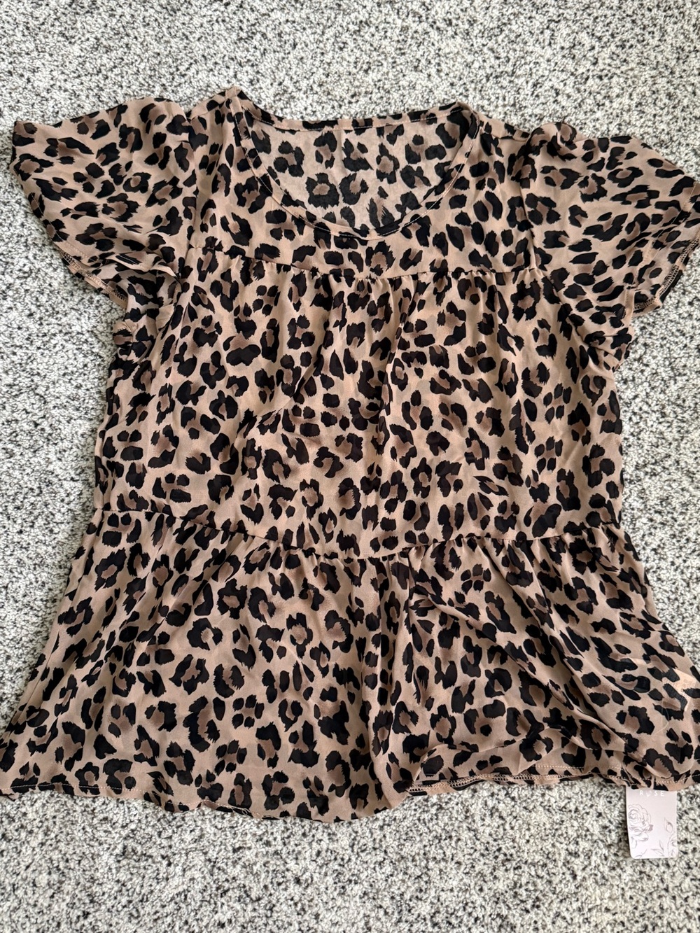 Emery Rose Women’s Leopard Animal Print Ruffle Flutter Sleeve Peplum Blouse M